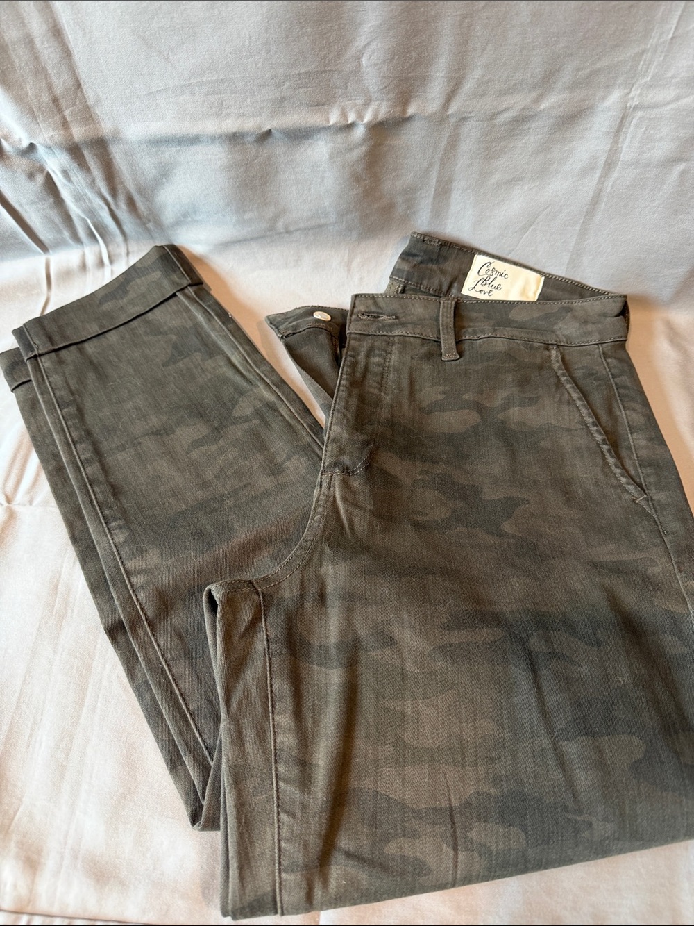 Camo Skinny High-Rise Pants - Olive